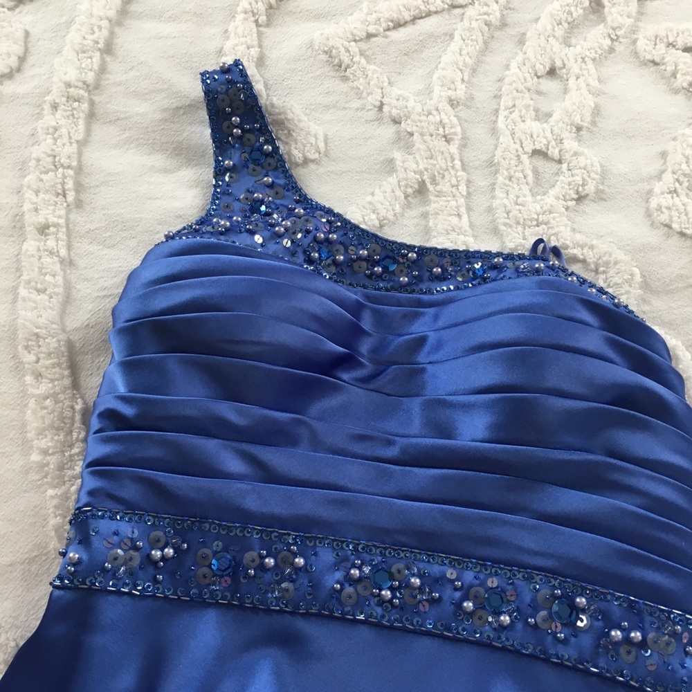 Adriana Papell Evening Gown Size 2 - Picture 15 of 16